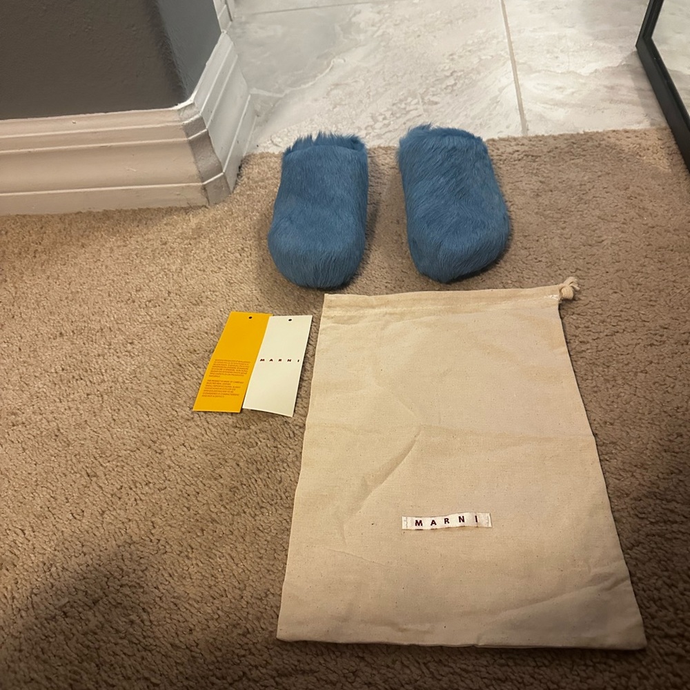 Marni Fussbett Slippers